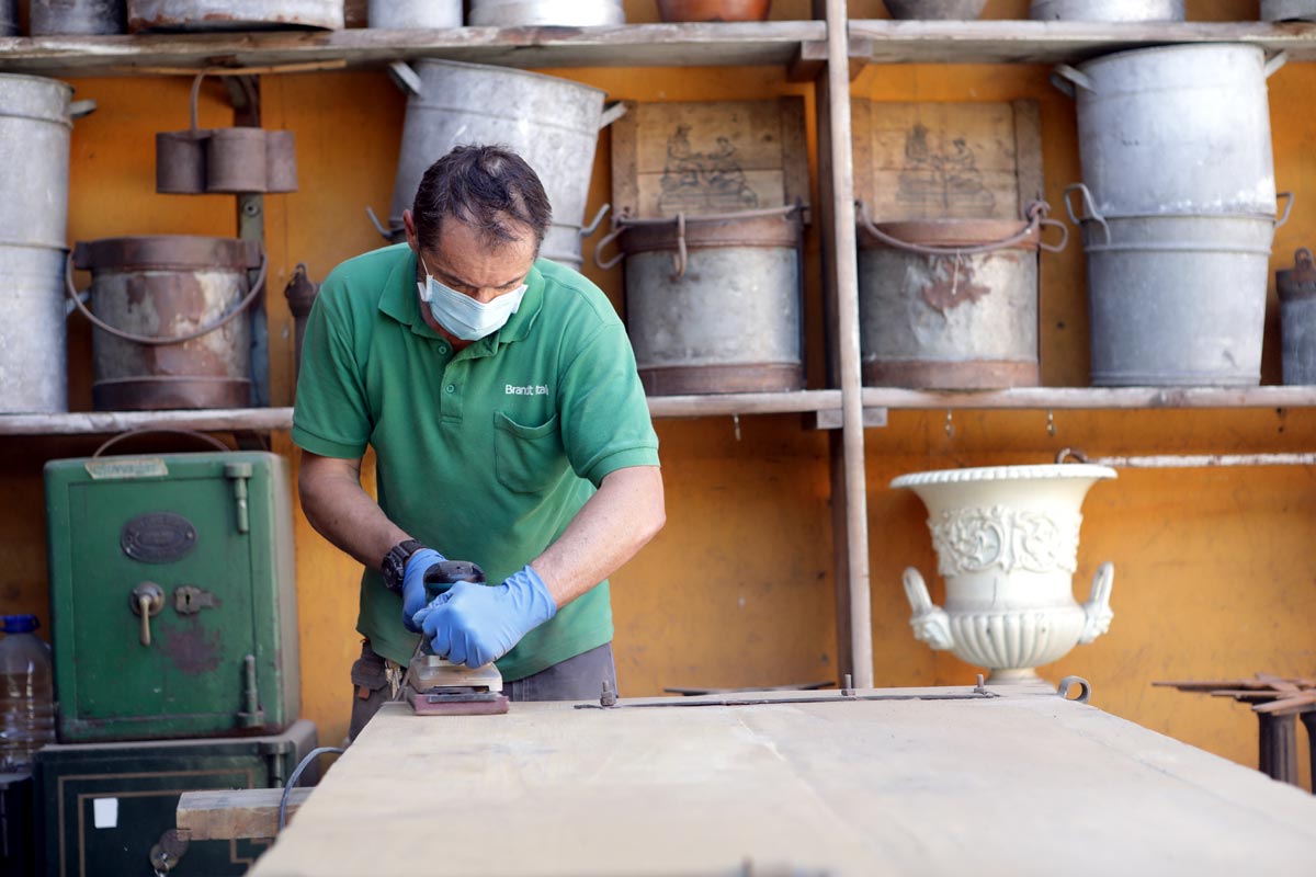 Baratti: restoration of antique furniture