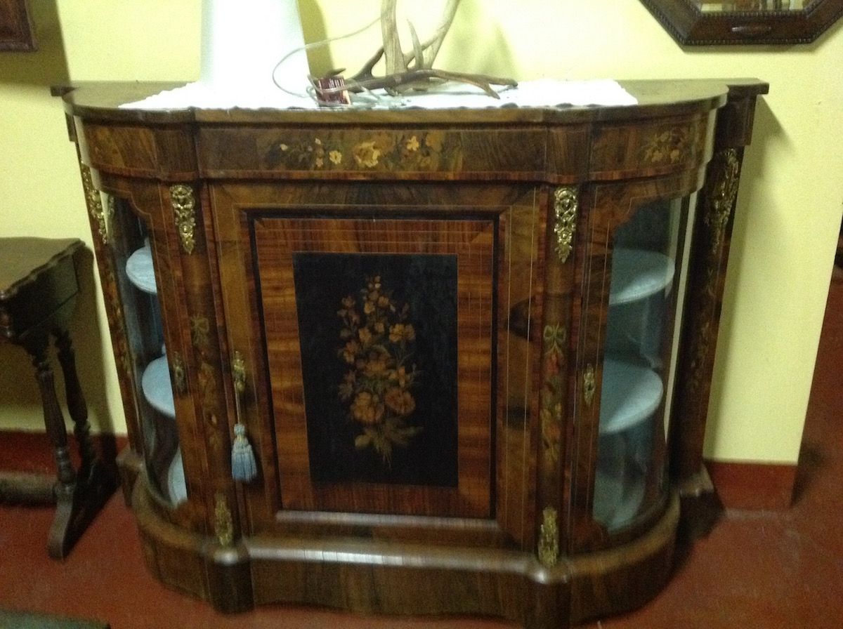 French sideboard inlaid in buaderos, mahogany, walnut and various essences from the 1880s img_5936.jpg
