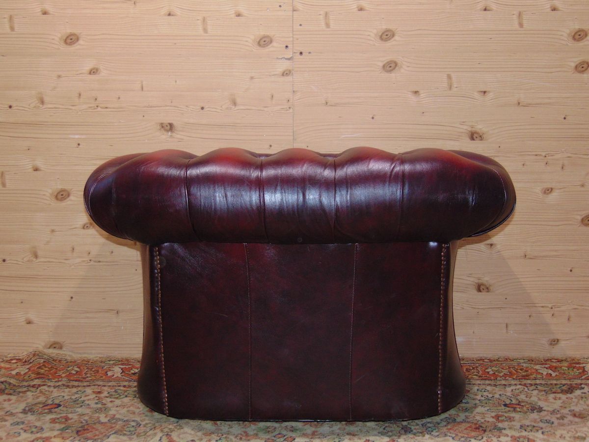 Burgundy Chesterfield armchair 1819.....jpg