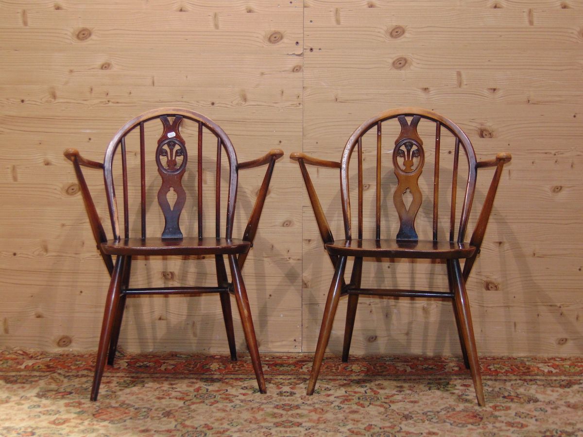 Ercol chairs with armrests 1850.jpg