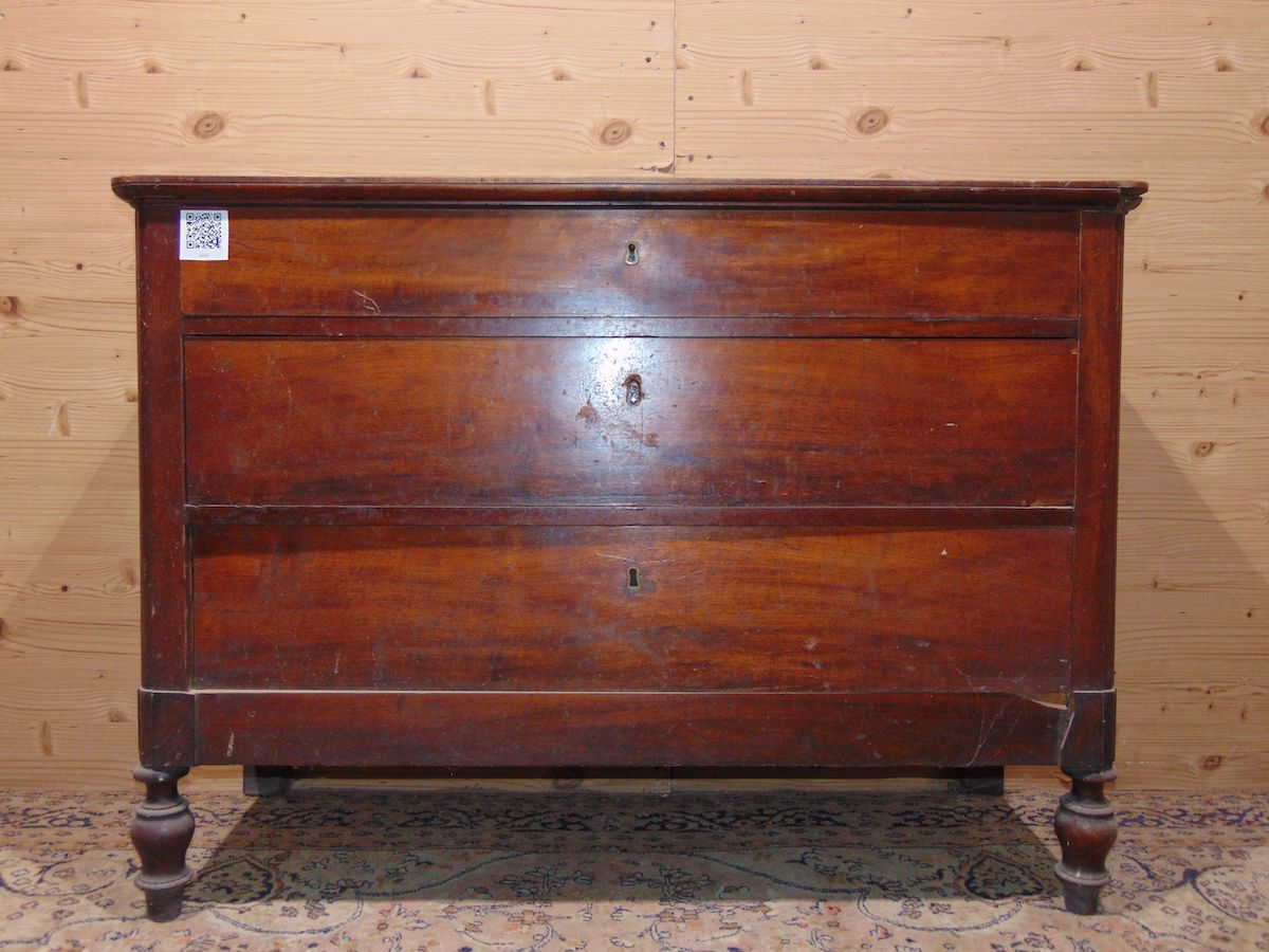Lombard chest of drawers 1935.jpg