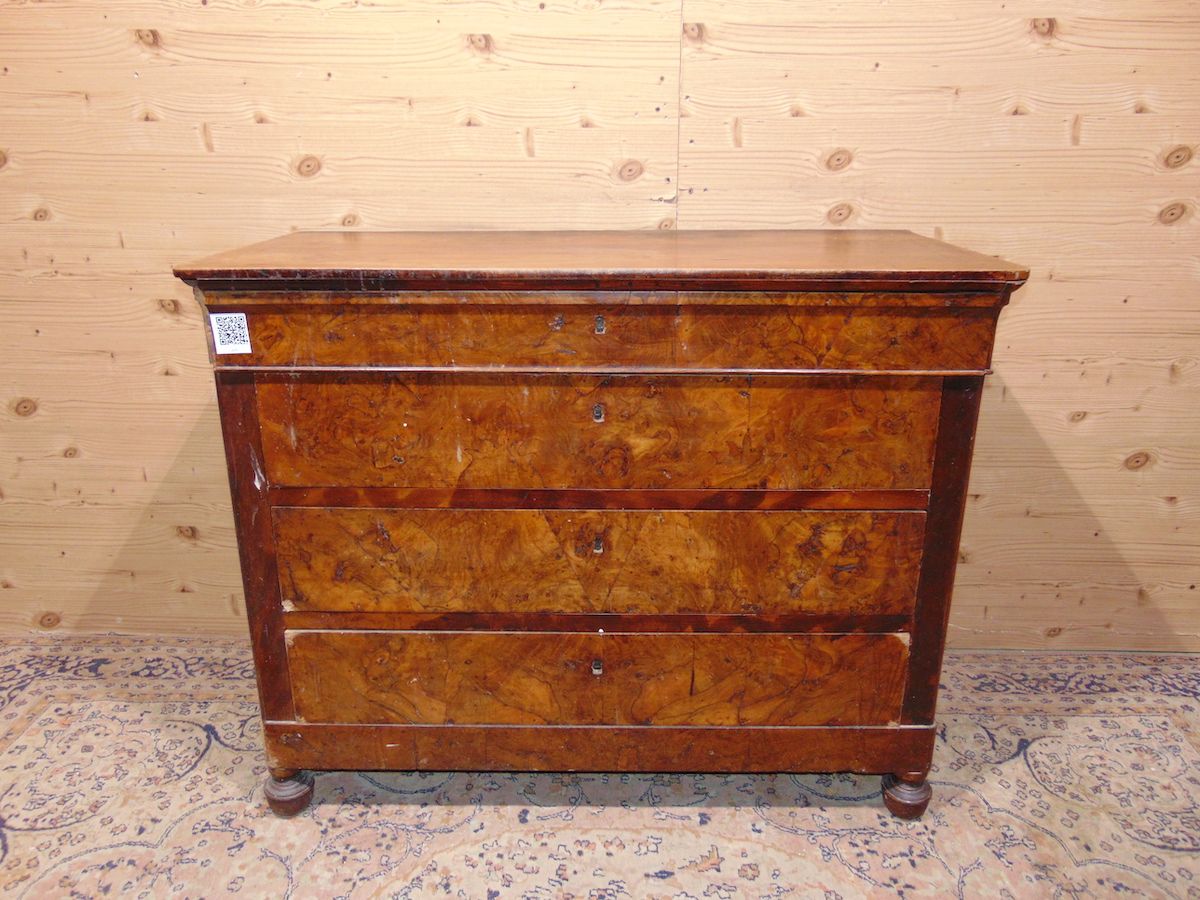 Lombard chest of drawers in walnut briar 1957..jpg