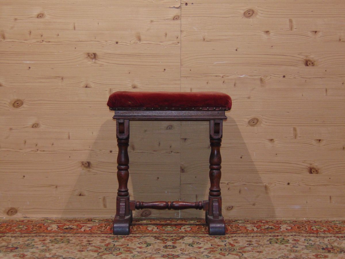 Velvet piano stool dsc06994.jpg