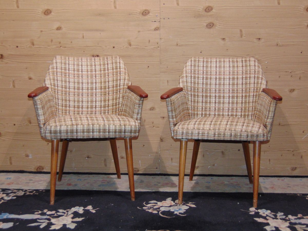 Cocktail chairs 2075.jpg
