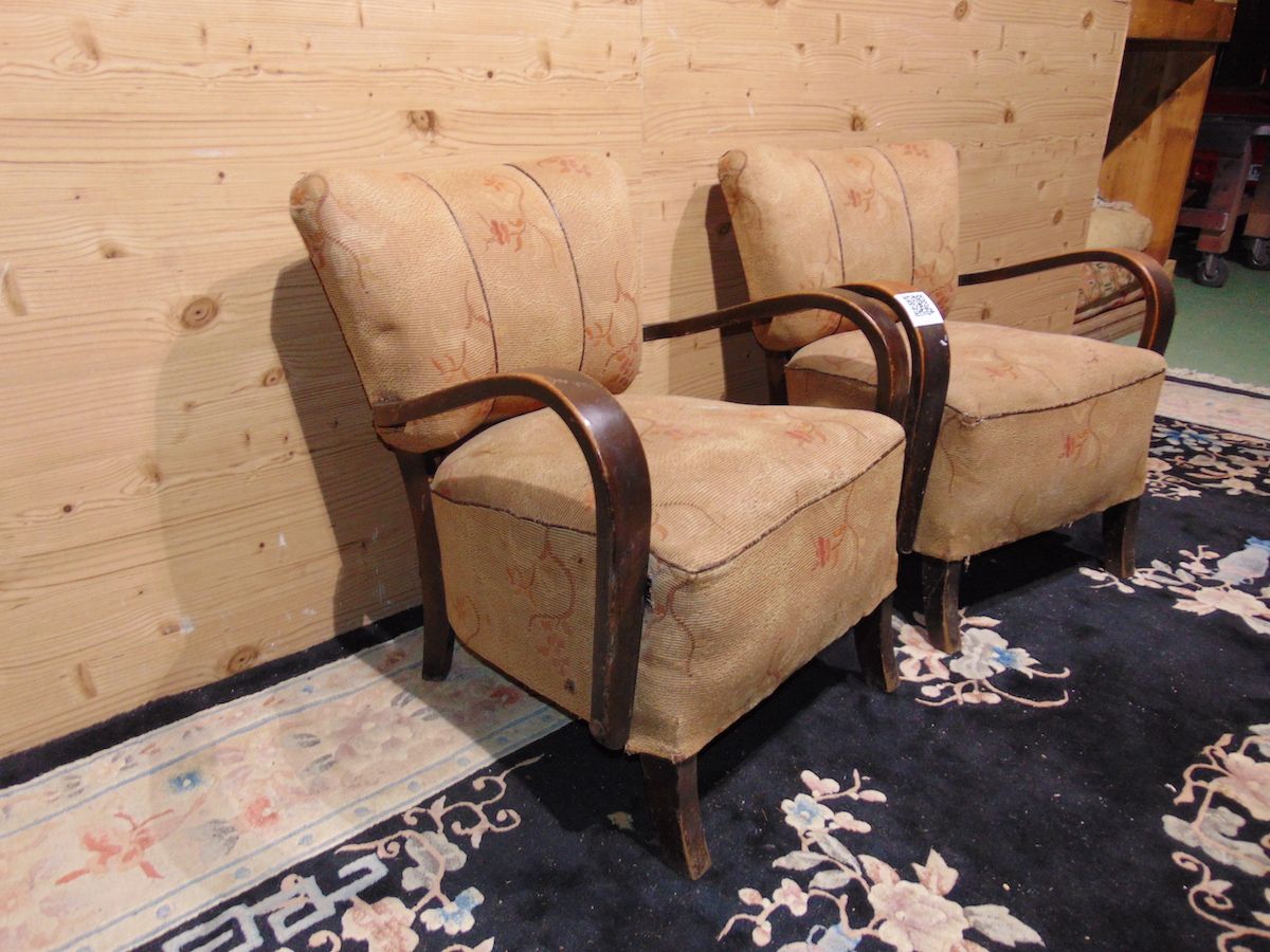 Original Halabala armchairs 2085....jpg