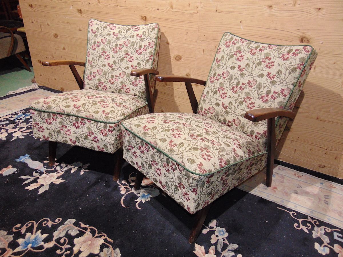 Halabala armchairs 2086....jpg