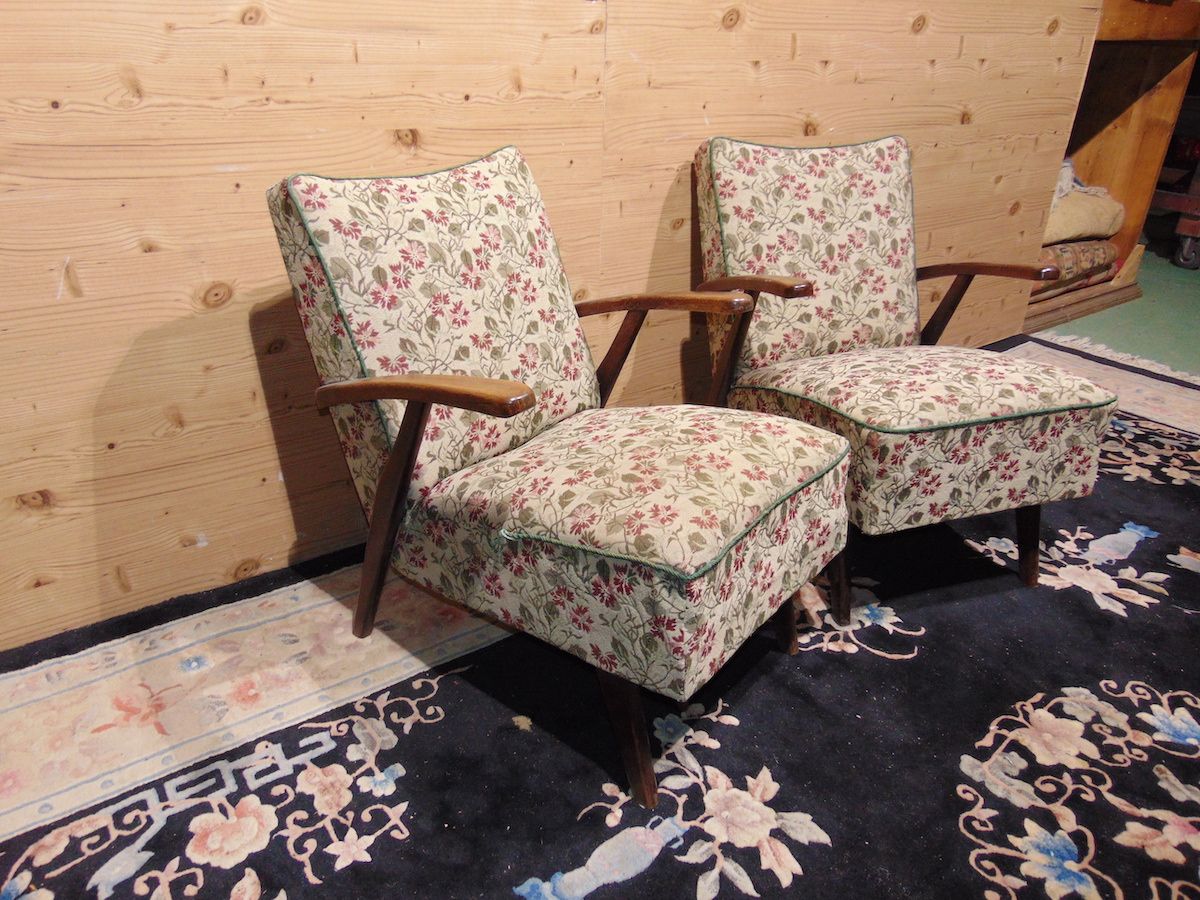 Halabala armchairs 2086...jpg