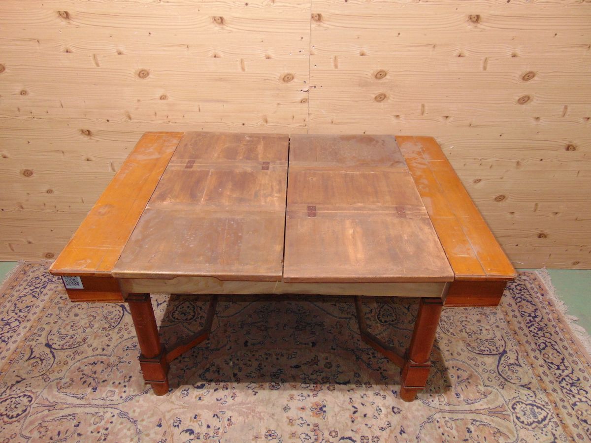 Lombardo extendable table 1991..jpg