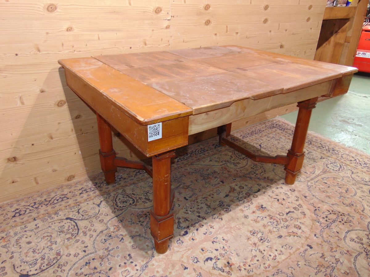 Lombardo extendable table 1991...jpg