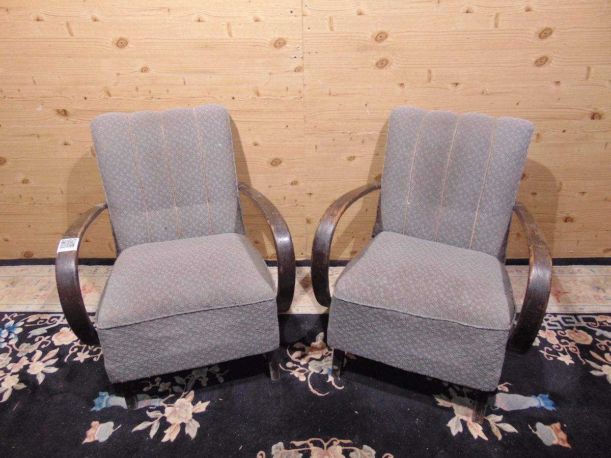 Halabala armchairs 2111..jpg