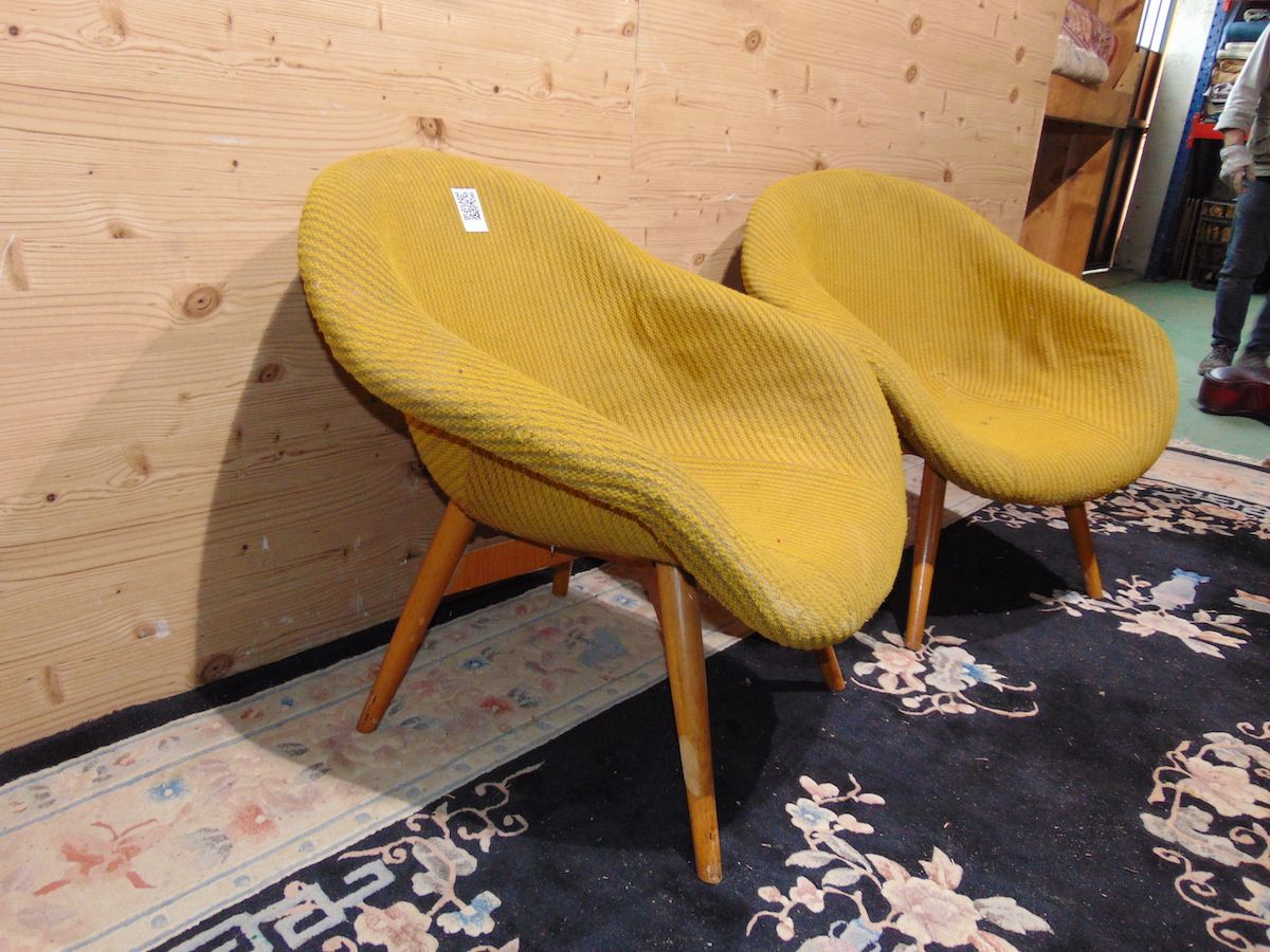 Yellow Navratil armchairs 2113...jpg