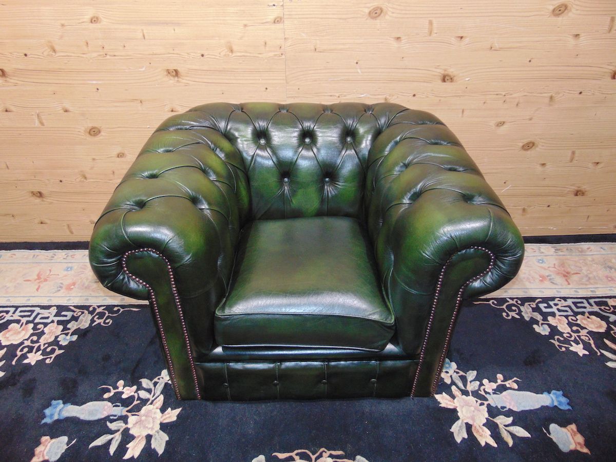 Green Chesterfield Club armchair 2152..jpg