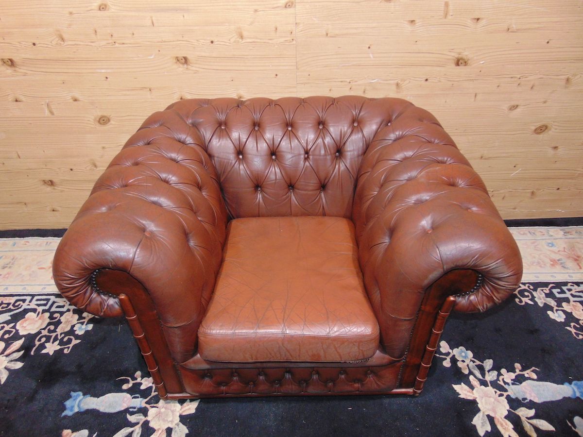 Chesterfield Club armchair 2160..jpg