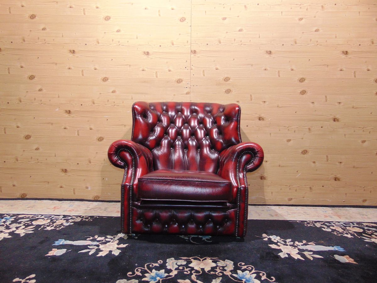 Burgundy leather lounge 2179.jpg