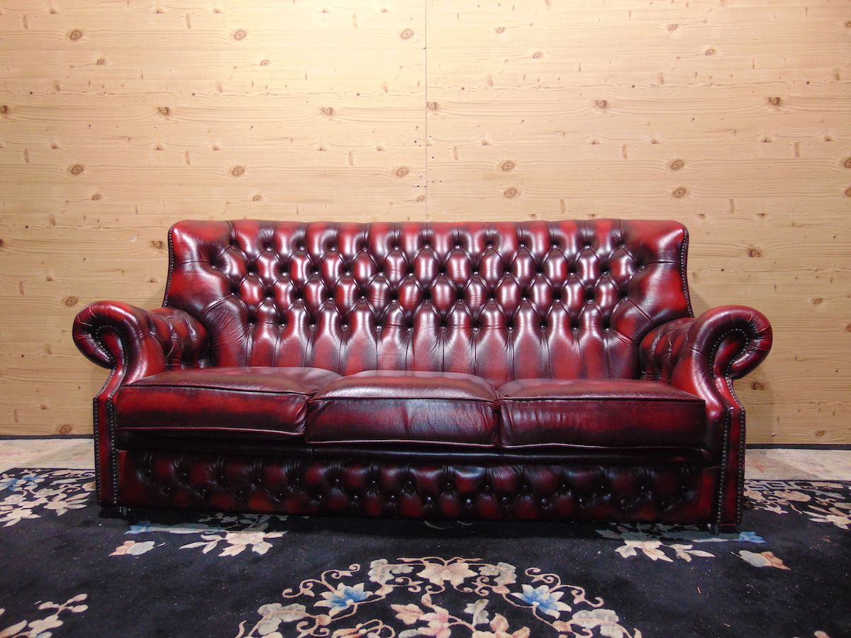 Burgundy leather lounge 2171.jpg