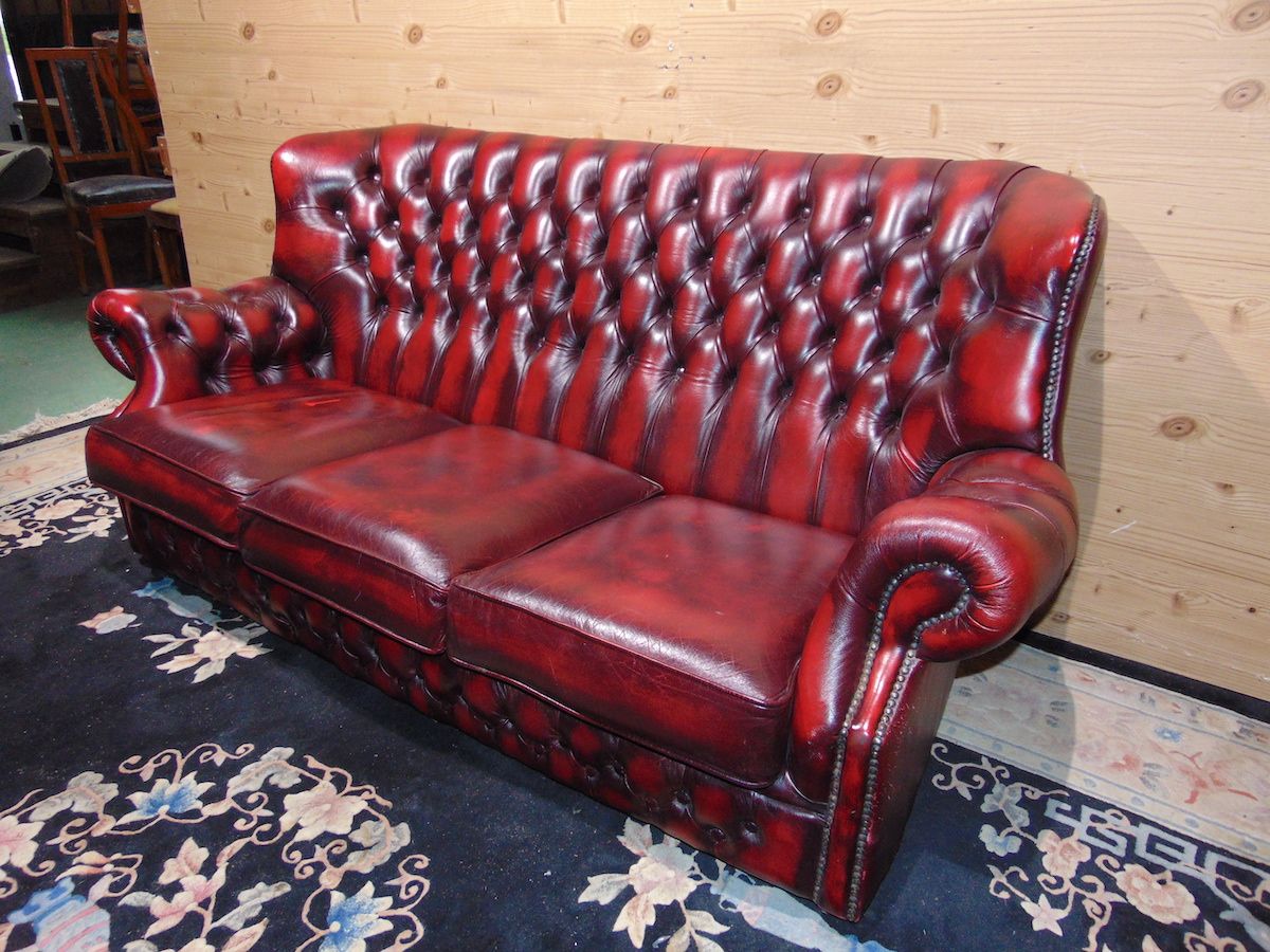 Burgundy leather lounge 2171...jpg