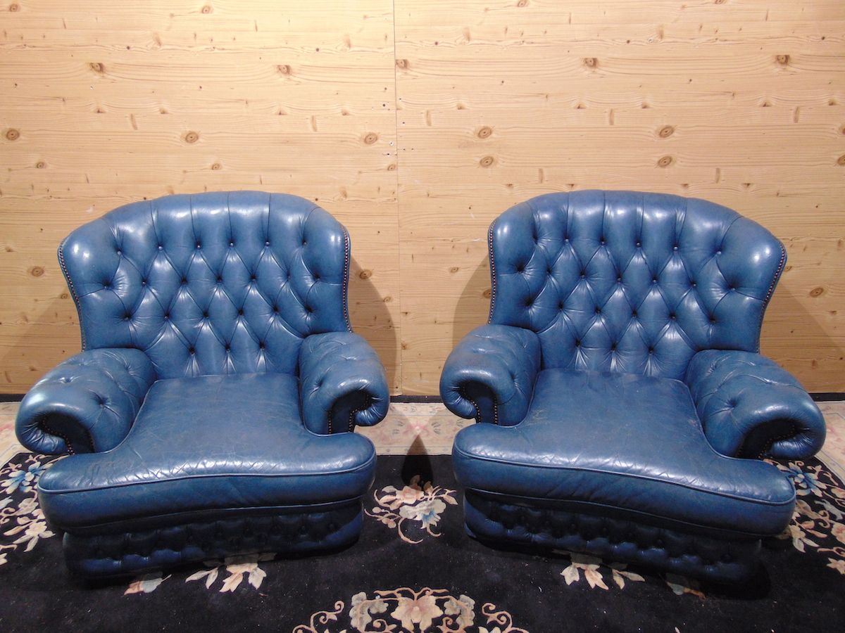 Blue Chester Monk lounge 2190..jpg
