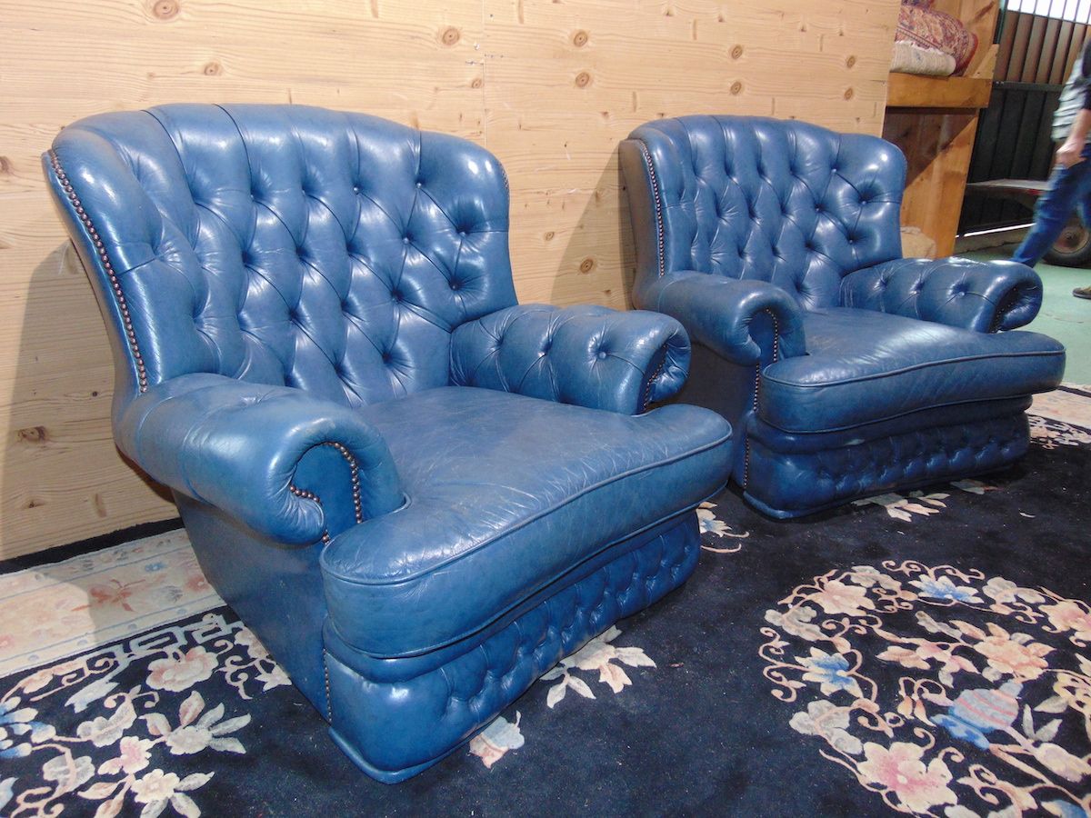 Blue Chester Monk lounge 2190...jpg