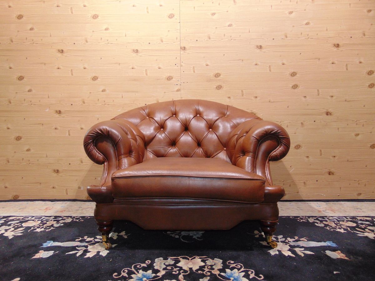 Camel Chesterfield armchair 2193.jpg