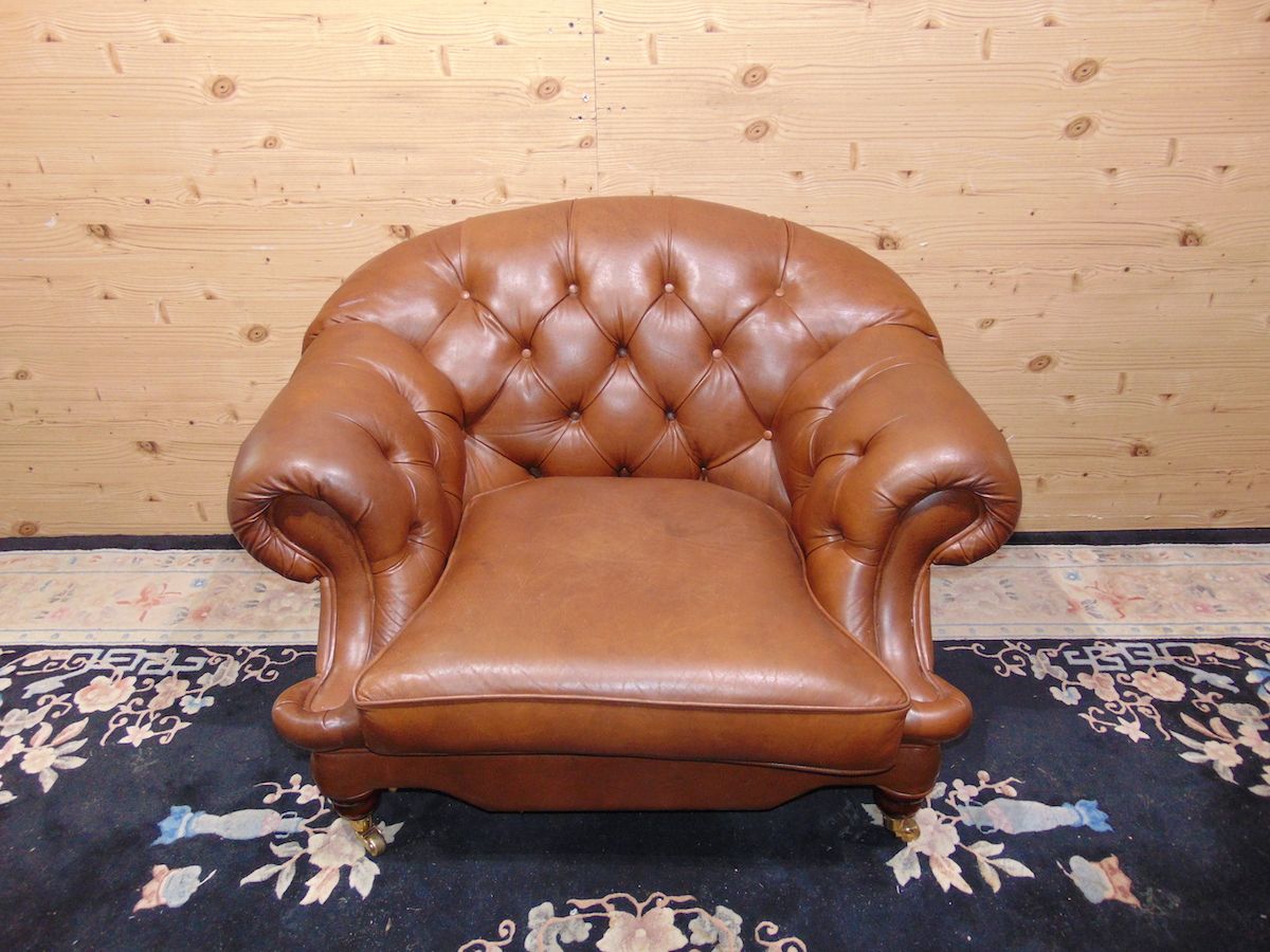 Camel Chesterfield armchair 2193..jpg