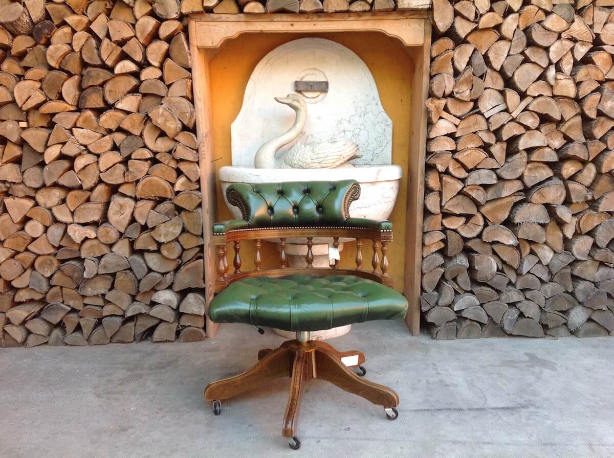 Chesterfield original English vintage director armchair in genuine green leather img_6218.jpg