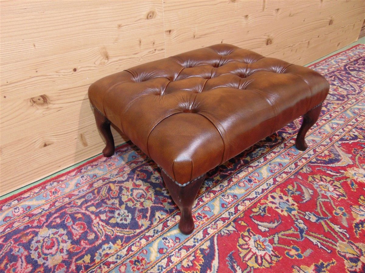 Pouf Chesterfield nuovo color "Gold" dsc05761.jpg