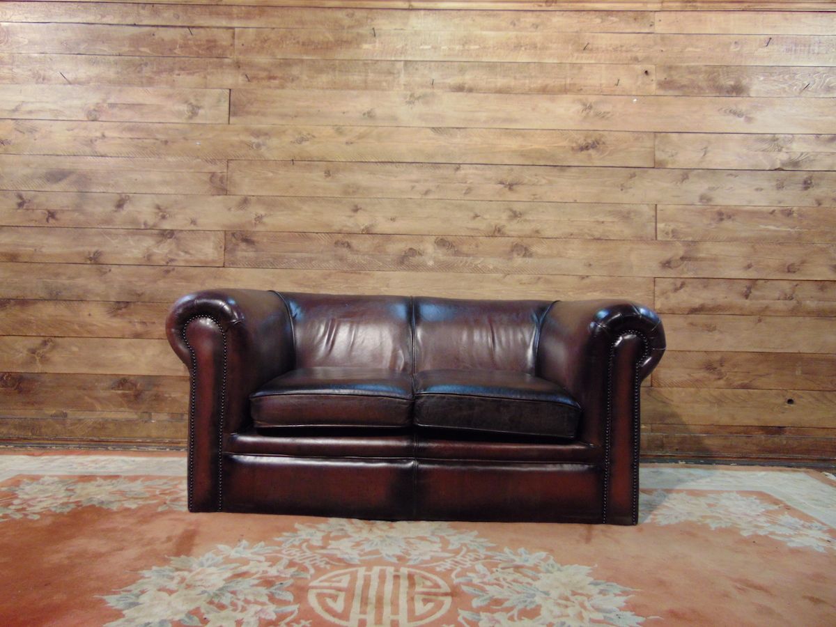 Chesterfield sofa 2 original English places in leather mustard dsc02772.jpg