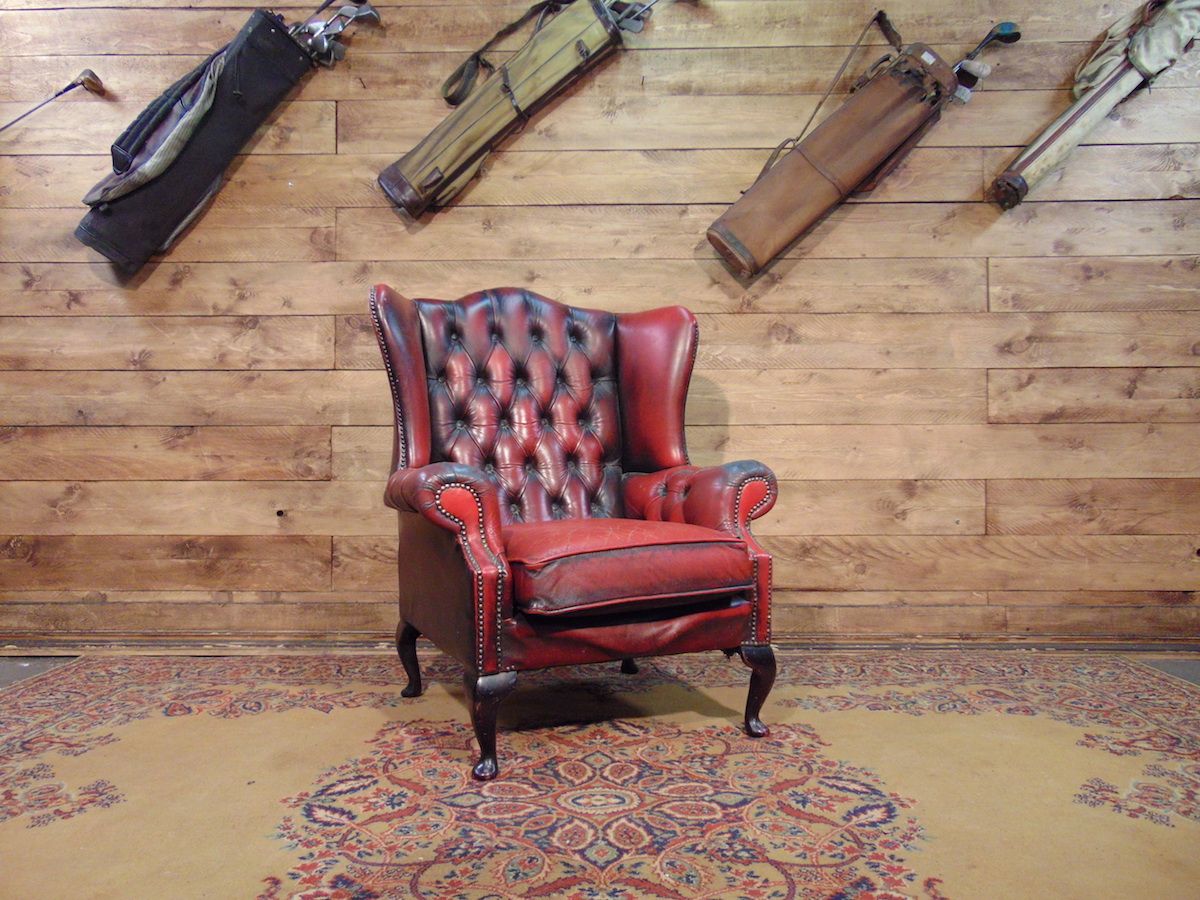 Chesterfield Queen Anne original English vintage armchair in genuine red leather dsc00908.jpg