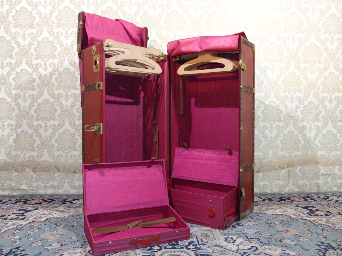Vintage travel suitcase dsc01021.jpg
