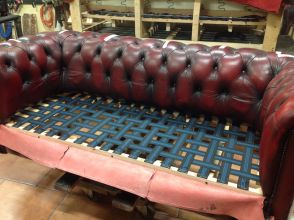 Restauro divani Chesterfield