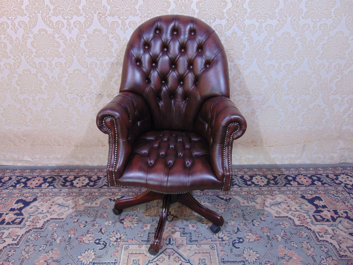 Chesterfield director armchair in new brown color dsc02191.jpg